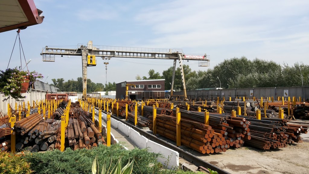 Металлобаза ООО «СтилАрт» продам КВАДРАТ